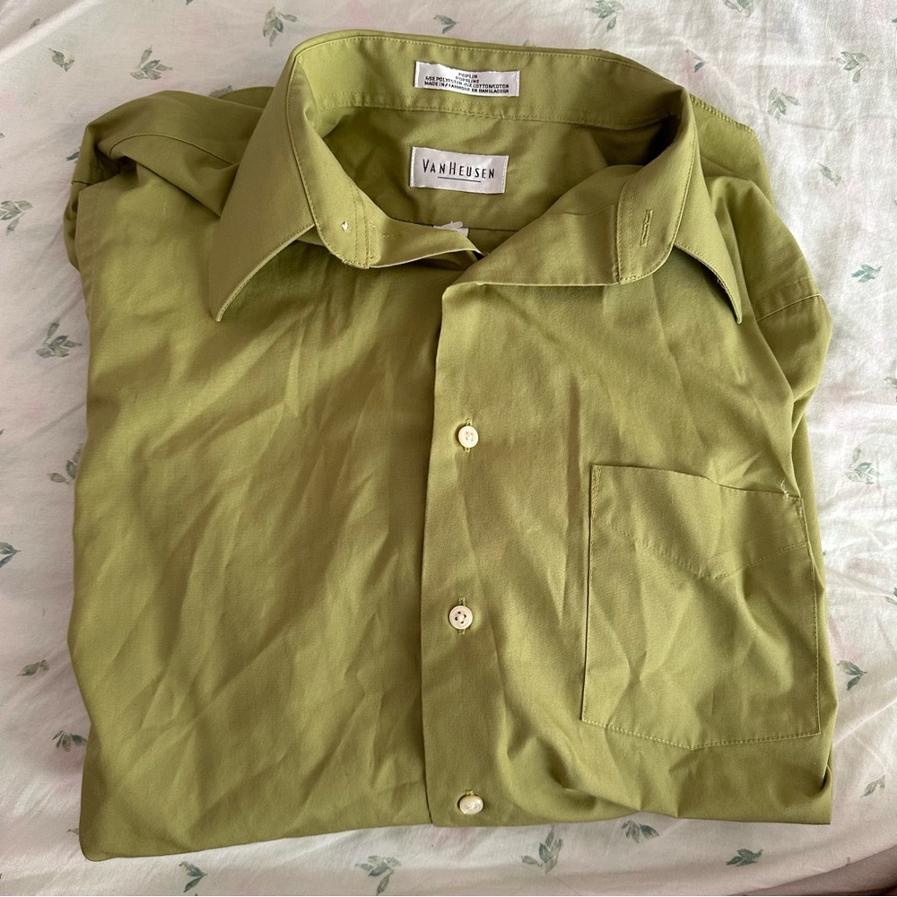 Green Buttonup